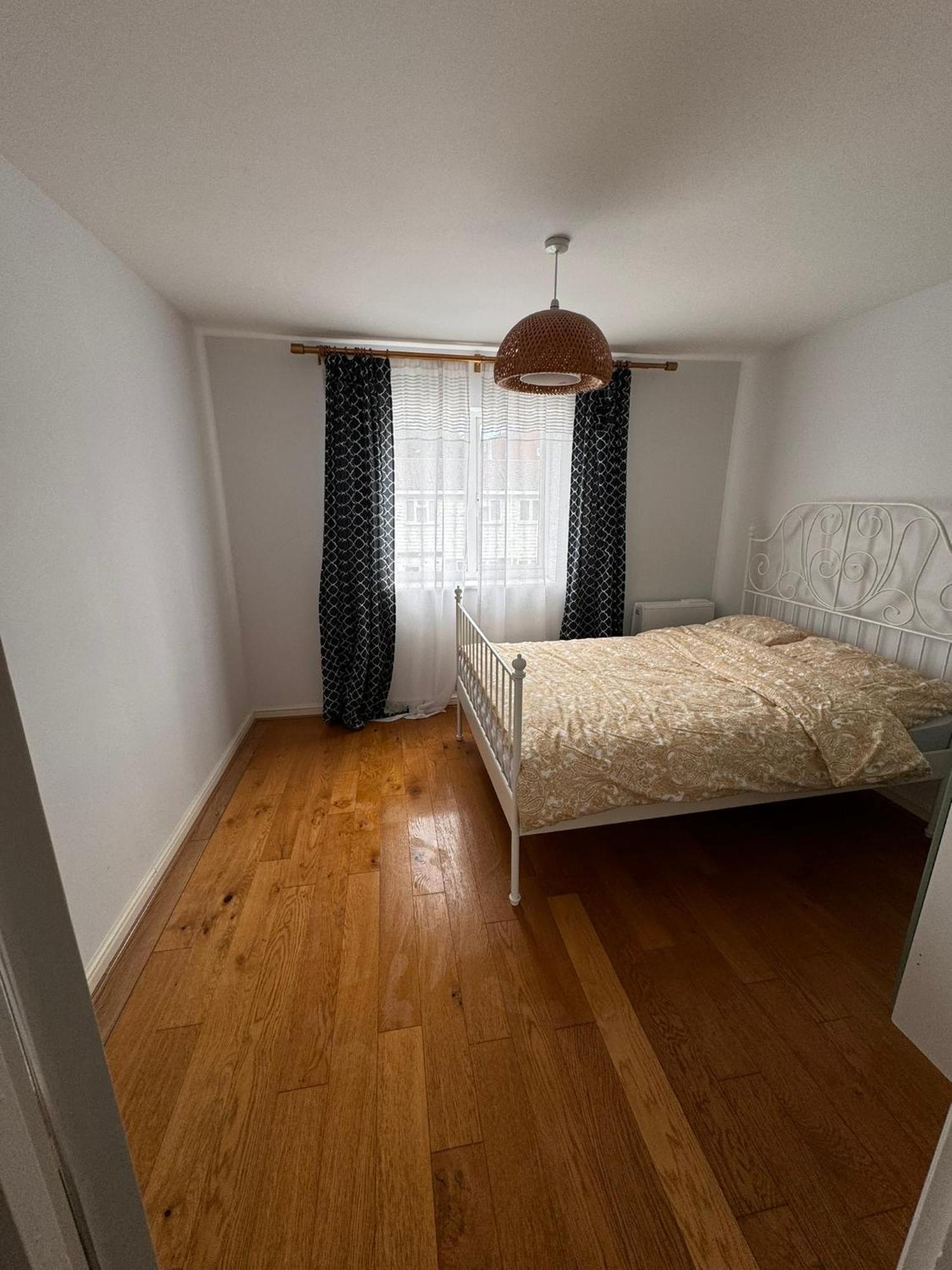 2-Bedroom Flat Walking Distance To Excel London - Perfect Location! Exterior foto