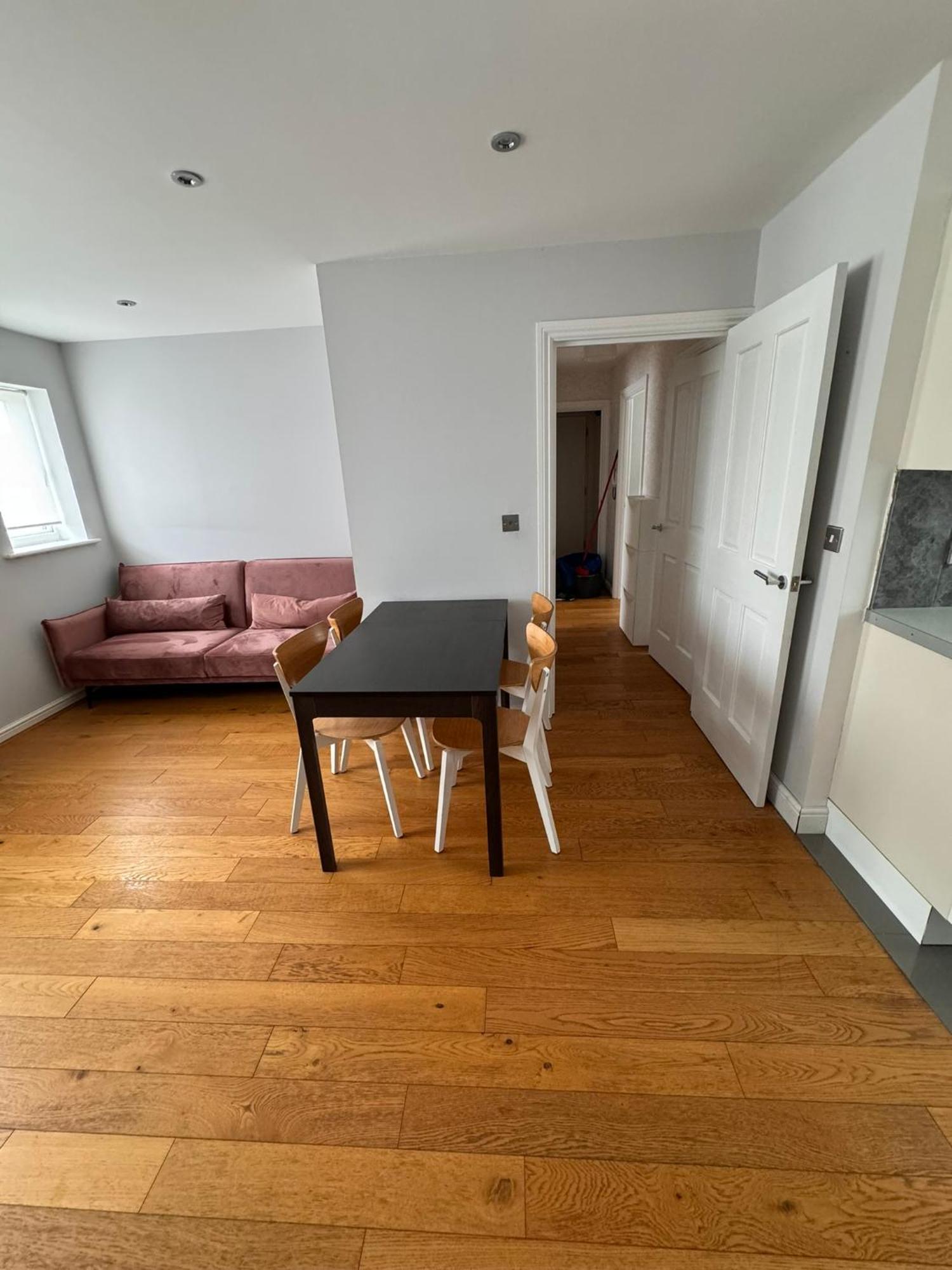 2-Bedroom Flat Walking Distance To Excel London - Perfect Location! Exterior foto