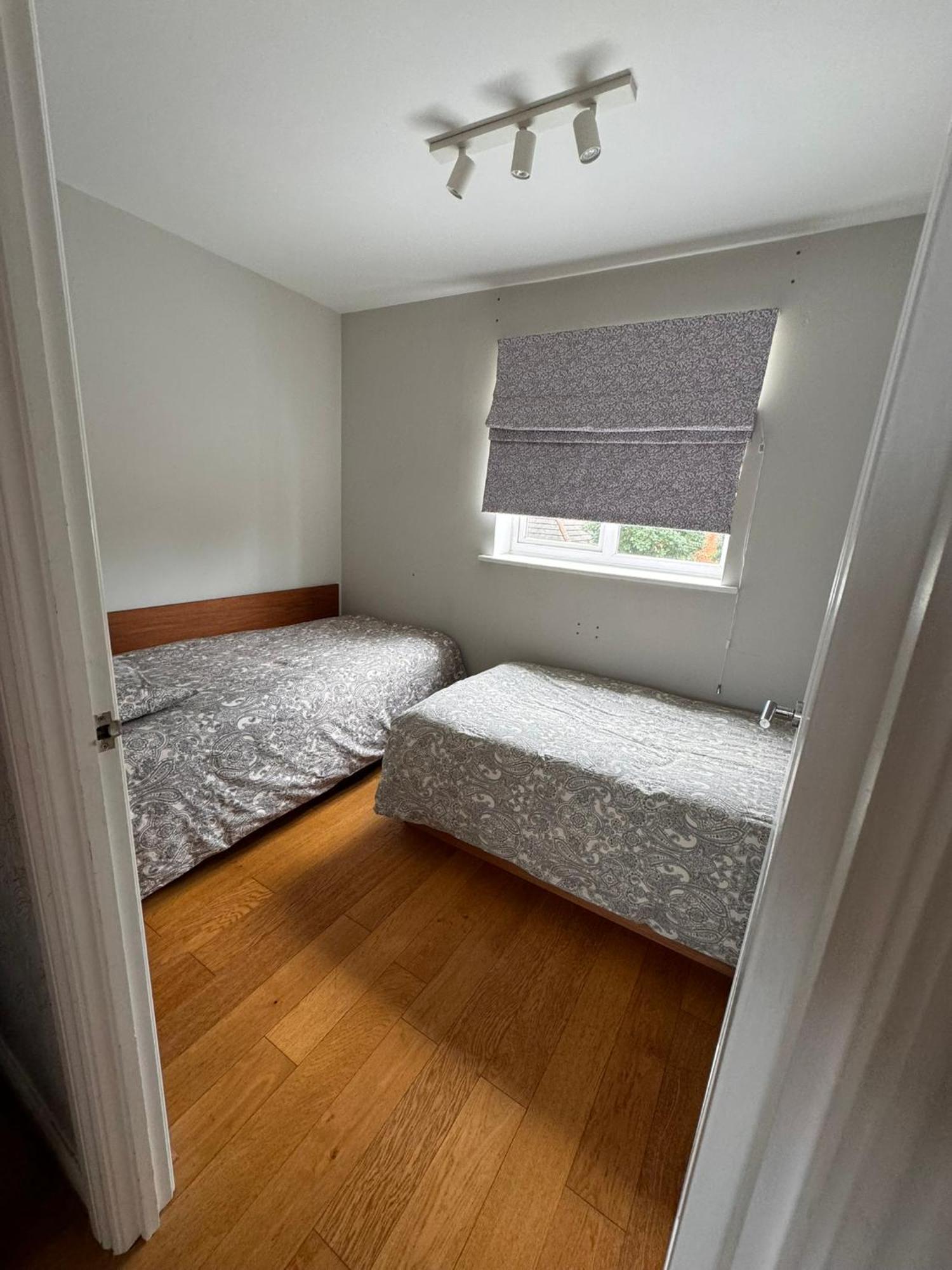 2-Bedroom Flat Walking Distance To Excel London - Perfect Location! Exterior foto